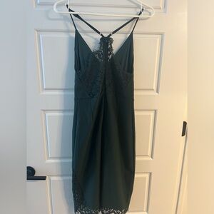 Forest green, body con lace cocktail dress